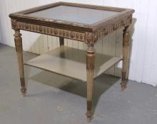 FRENCH BIJOUTERIE TABLE