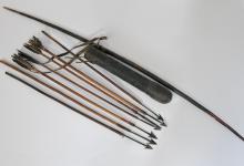 AFRICAN BOW & ARROWS
