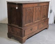 18TH CENTURY MULE CHEST