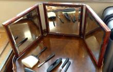 SHAVING MIRRORS AND GROOMING ITEMS