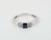 SAPPHIRE & DIAMOND RING