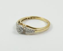 DAINTY DIAMOND RING