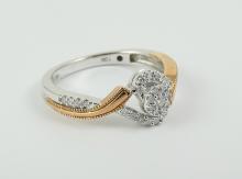 LADIES' DIAMOND RING