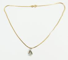 DIAMOND PENDANT NECKLACE