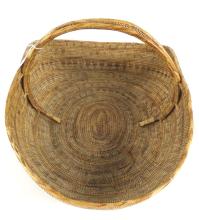 WOVEN BASKET