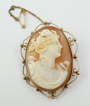 ANTIQUE CAMEO BROOCH