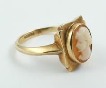 ANTIQUE GOLD RING