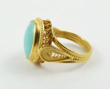 LADIES' GOLD RING