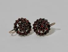 GARNET EARRINGS