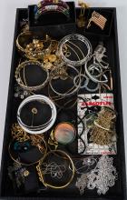 ASSORTED FASHION JEWELLERY