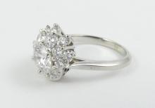 ELEGANT ESTATE DIAMOND RING