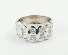 LADIES' DIAMOND RING