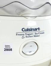 YOGURT & ICE CREAM MAKER