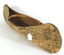 HANDCRAFTED CANOE MODEL