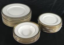 ROYAL DOULTON DINNER SERVICE