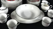 ROYAL DOULTON DINNER SERVICE