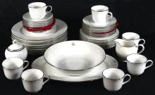 ROYAL DOULTON DINNER SERVICE