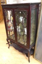 ANTIQUE MAHOGANY CHINA CABINET