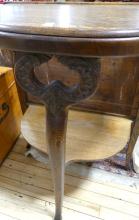 OAK CONSOLETTE TABLE