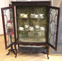 ANTIQUE MAHOGANY CHINA CABINET