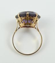 LADIES' AMETHYST RING