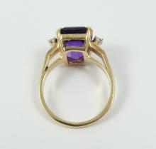 ELEGANT AMETHYST RING