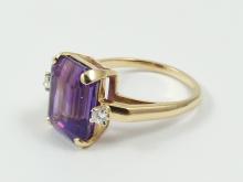 ELEGANT AMETHYST RING