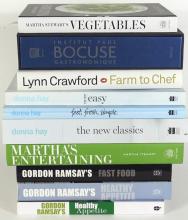 10 CELEBRITY COOKBOOKS