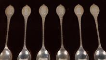 "ENGLISH QUEENS" STERLING SPOON SET