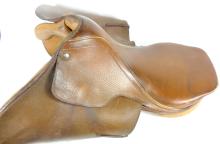 VINTAGE AMERICAN HORSE SADDLE