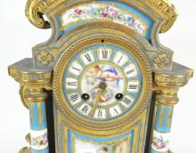 ANTIQUE FRENCH MANTEL CLOCK