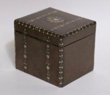 ANTIQUE  BOX