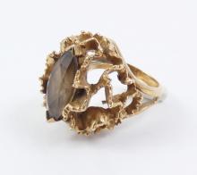 LADIES' VINTAGE GOLD RING