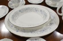 WEDGWOOD DINNER SERVICE