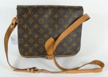 LOUIS VUITTON CROSS-BODY BAG