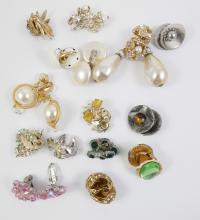 41 PAIRS FASHION EARRINGS