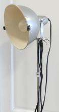 MODERN FLOOR LAMP