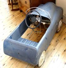 VINTAGE PEDAL CAR