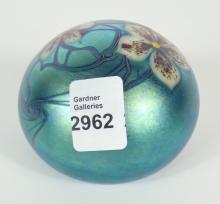 COLLECTOR'S ART GLASS PAPERWEIGHT