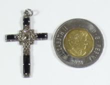 VINTAGE CROSS PENDANT