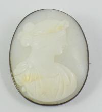 EARLY CAMEO BROOCH