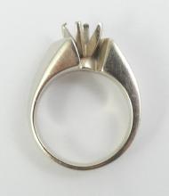 HEAVY GOLD RING SETTING