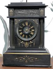 MANTEL CLOCK