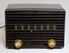 VINTAGE RADIO