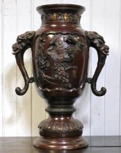 JAPANESE BRONZE VASE