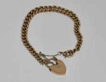 GOLD CURB BRACELET