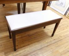 YAMAHA BABY GRAND PIANO