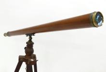 IMPORTANT 19TH CENTURY MAHOGANY BARREL TELESCOPE