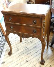 GIBBARD CUTLERY CHEST WITH CUTLERY