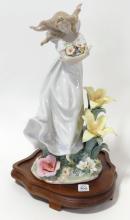 CUSTOM LLADRO FIGURINE